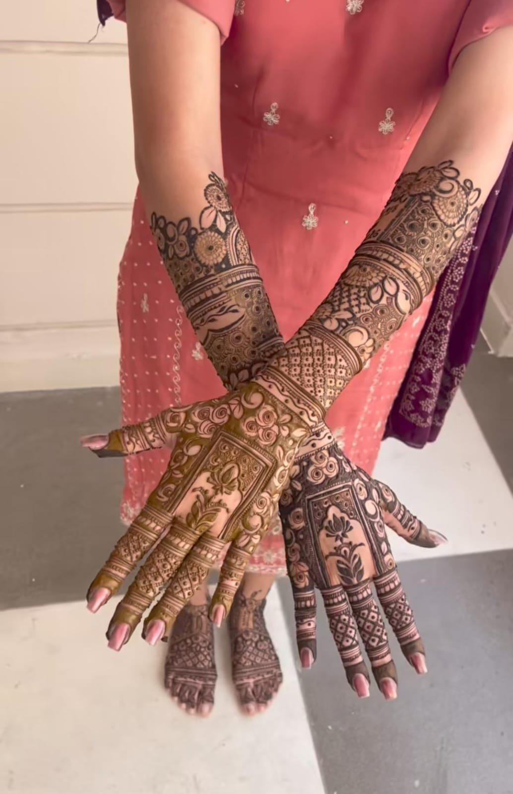 Nahan Mehndi Artist