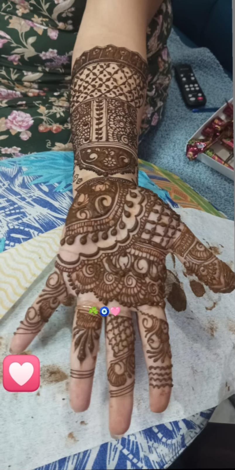 Nahan Mehndi Artist