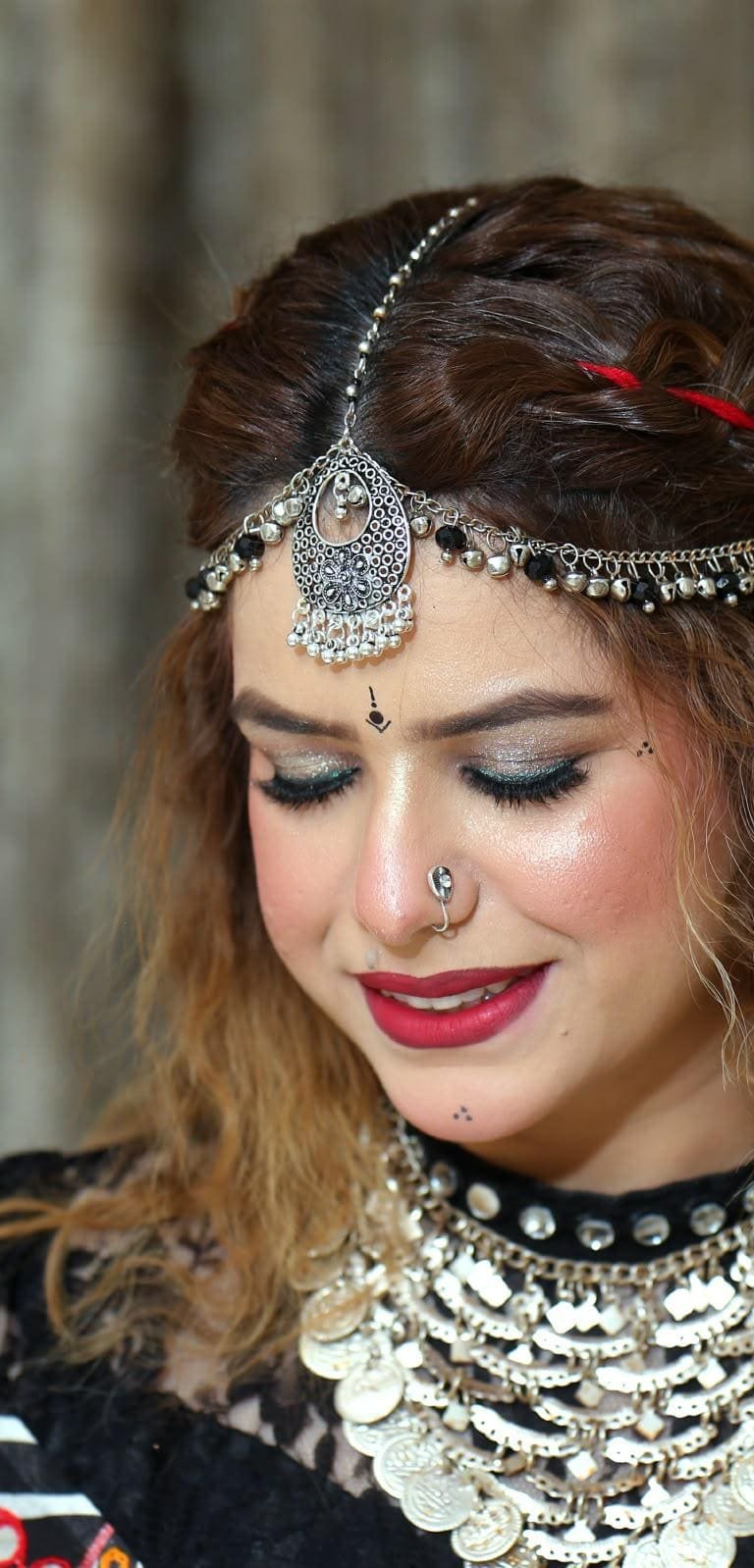 Rakhi Mua